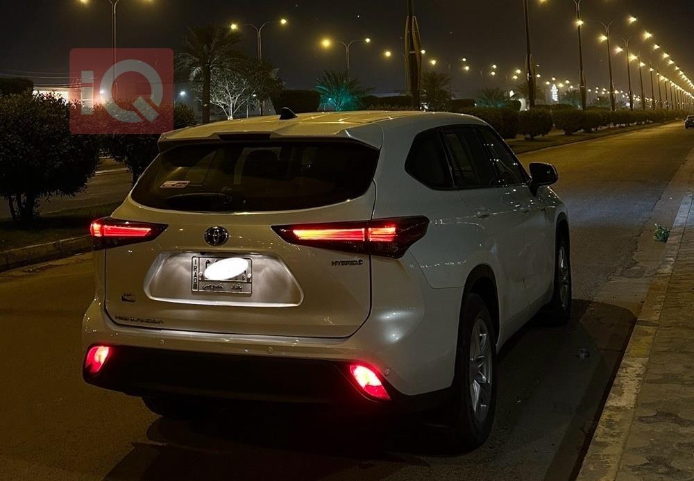 تۆیۆتا هایلاندەر